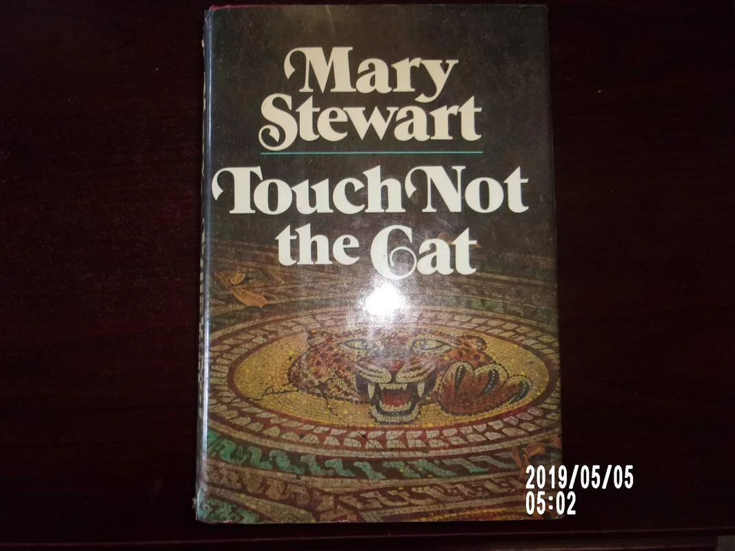 roundaboutbookstore-11825094